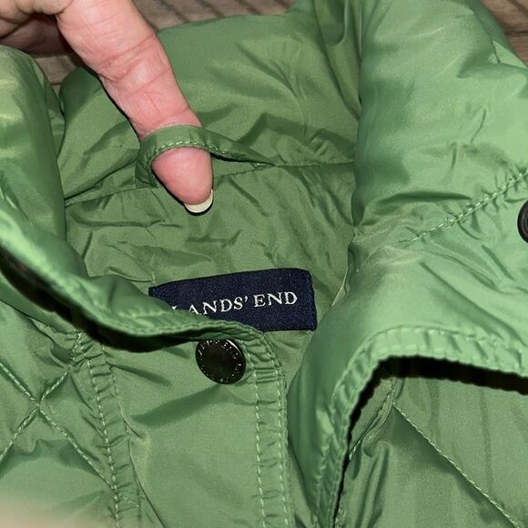 LL Bean 🫘 Quilted 2 Pocket Snap 🫰 up Vest with warm collar perfect for 🍁 ⛄️ - Picture 10 of 17